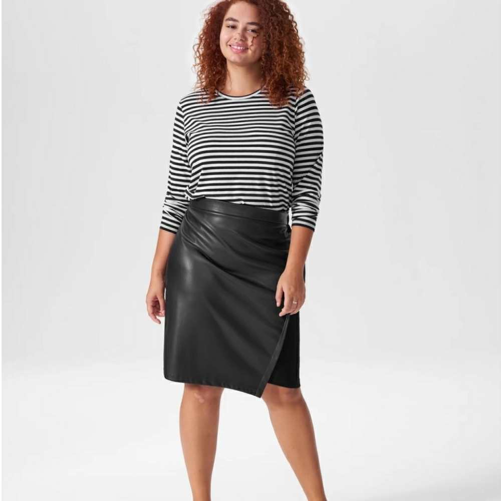 Scarab stripe T Rex from Universal Standard